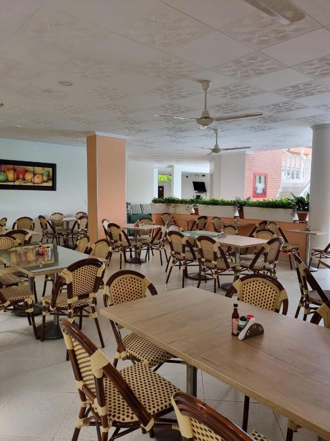 Zahira Hotel Melgar Zewnętrze zdjęcie